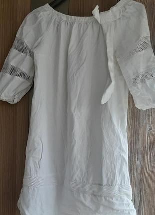 Платье льняное белое