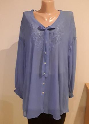 Ошатна елегантна подовжена блузка з вишивкою1 фото