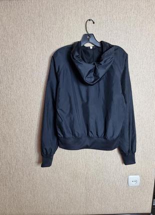 Стильна куртка, вітровка, анорак від nike, оригінал3 фото
