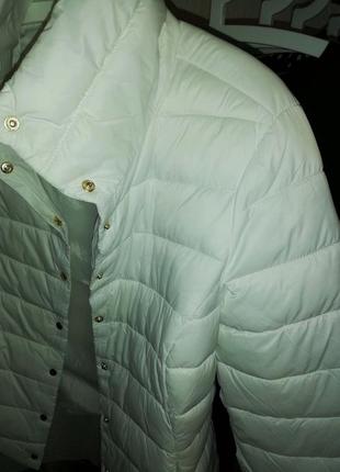 Куртка стеганная белая4 фото