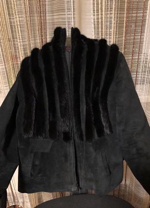Замшева куртка