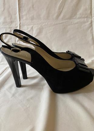 Босоножки из натуральной кожи и замши