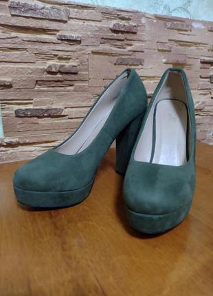 Темно-зелені замшеві туфлі mengting3 фото