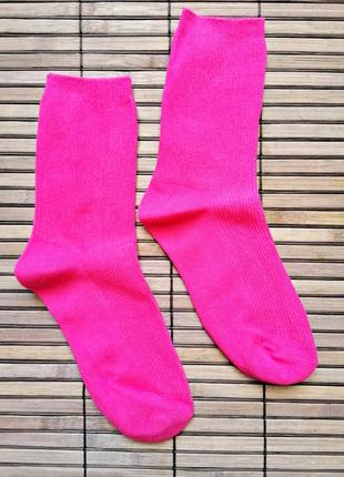 Неонові рожеві шкарпетки2 фото