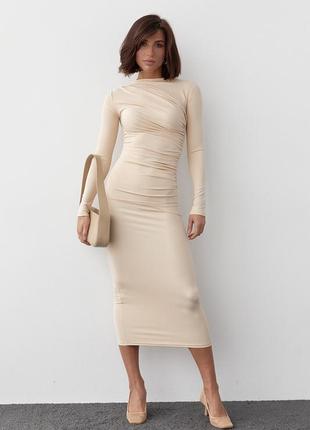 Силуэтное платье с драпировкой - кремовый цвет, l (есть размеры)7 фото