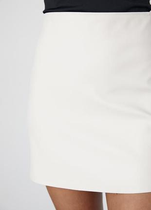 Мини юбка из экокожи - молочный цвет, l (есть размеры)4 фото