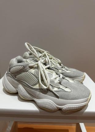 Кросівки yeezy