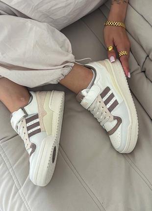 Adidas forum teddy beige