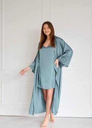 Стильний жіночий комплект нічна сорочка та подовжений халат фісташкового кольору з матеріалу італійський шовк8 фото