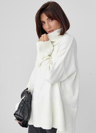 Женский вязаный свитер oversize с разрезами по бокам - молочный цвет, s (есть размеры)3 фото