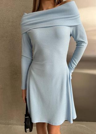 Елегантна жіночна сукня міні коротка вільного крою з відкритими плечима і довгими рукавами мустанг2 фото