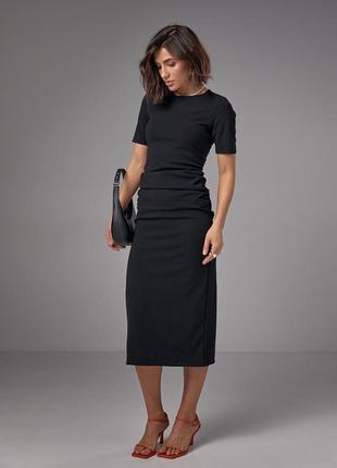 Силуэтное платье миди с драпировкой - черный цвет, s (есть размеры)5 фото