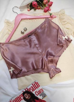 Жіночі шортики пудрового кольору для дому та сну легкі шорти атласна піжама рожеві труси для сну