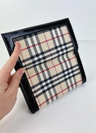 Новий гаманець з принтом відомого бренду5 фото