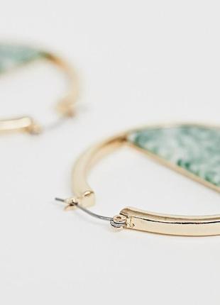 💐🦋 элегантные серьги-кольца с декором "под зеленый мрамор" warehouse3 фото