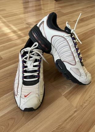 Кросівки nike air max tailwind iv se beige1 фото