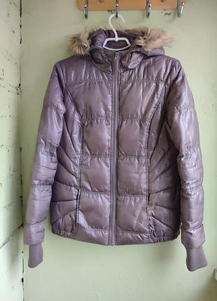 Куртка утепленная стеганая с капюшоном цвет тауп от бренда outfit fashion nkd