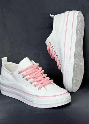 Молодежные текстильные белые кеды на розовой шнуровке на утолщенной подошве весна-лето 2024 381 фото
