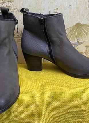 Шкіряні ботинки