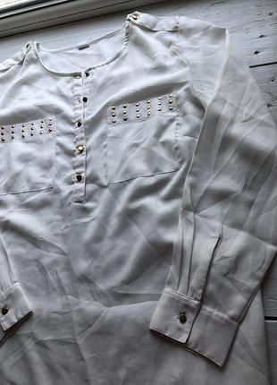 Белая блуза