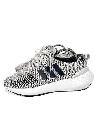 Кроссовки adidas swift run 221 фото