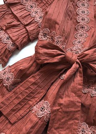 Брендовое люкс платье в стиле zimmermann макси длины цвета dusty rose со вставками прошвой6 фото