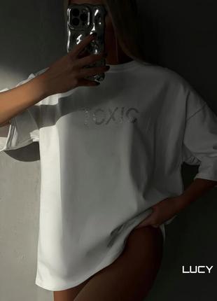 Жіноча футболка "toxic" віскоза 42-46