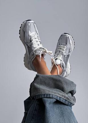 Кросівки жіночі весняні nike zoom voomero 5 silver6 фото