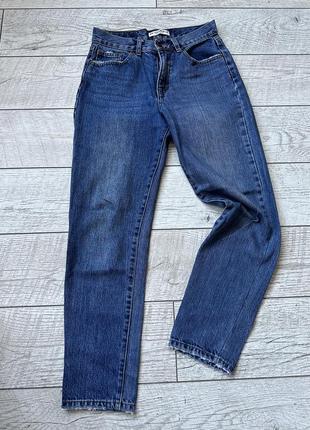 Джинси жіночі