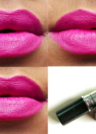 Mac matte lipstick помада для губ breathing fire 6411 фото