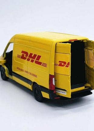 Металева машинка mercedes-benz sprinter dhl edition4 фото