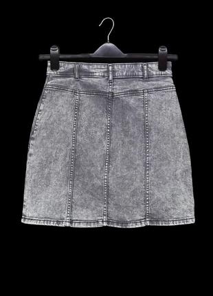 Брендовая серая джинсовая юбка "tu". размер uk8.4 фото