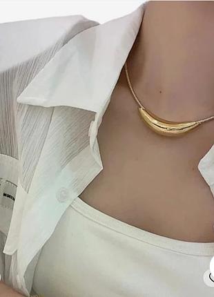 Стильное колье ожерелье