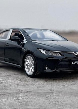 Машинка металева інерційна toyota corolla hybrid