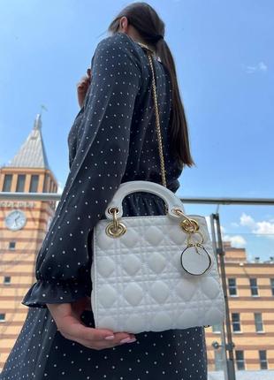 Жіноча сумка dior mini діор маленька сумка шоппер на плече красива, легка, стьобана сумка з екошкіри2 фото