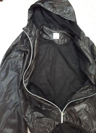 Легкая черная куртка ветровка женская/спортивный стиль/chicoree швейцария/р.м-l3 фото