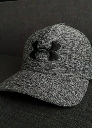 Under armour. бейсболка