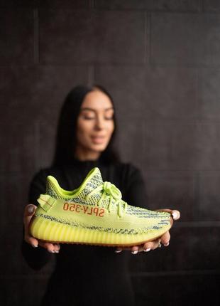 Жіночі кросівки adidas yeezy boost 350