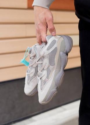 Женские кроссовки 
adidas yeezy 5004 фото