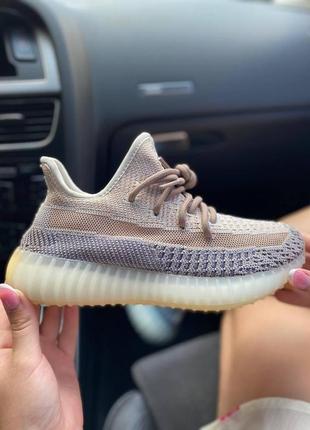 Женские кроссовки adidas yeezy boost 350