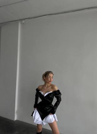 Міні-сукня з еко-шкіри з рюшами з резинкою на рукавах з шнурком в декольте6 фото