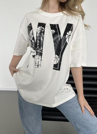 Базова бавовняна футболка з принтом накатом написом ny7 фото