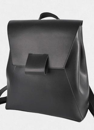 Жіночий рюкзак з клапаном maxi чорний1 фото