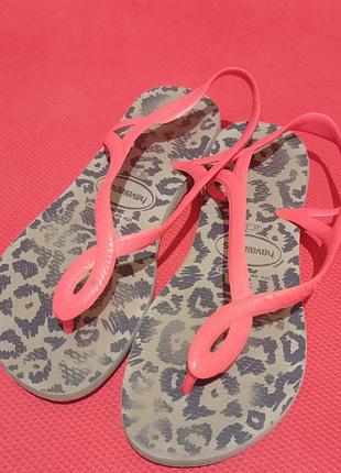 Шлепки/ босоніжки/ в'єтнамки havaianas