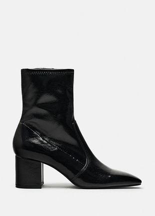 Чоботи zara