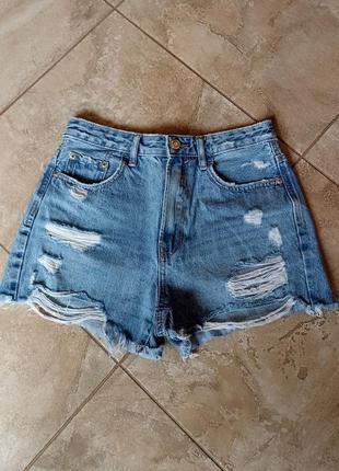 Stradivarius. оригинал. джинсовые женские шорты.