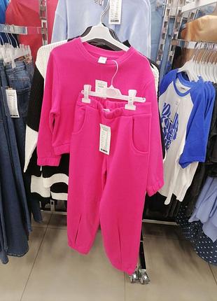 Костюм на дівчинку