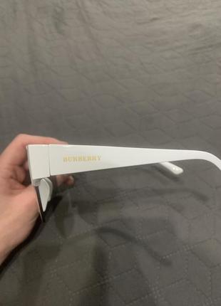 Burberry rectangular sunglasses white очки солнцезащитные4 фото
