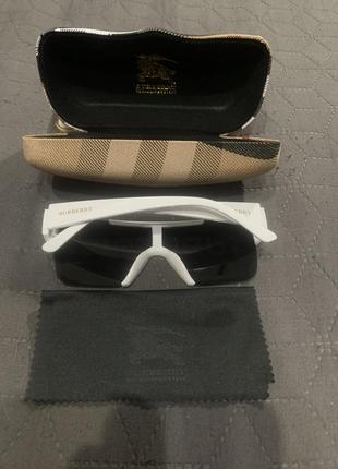 Burberry rectangular sunglasses white очки солнцезащитные6 фото