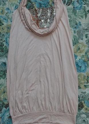 Трикотажное летнее платье цвета нюд с пайетками1 фото